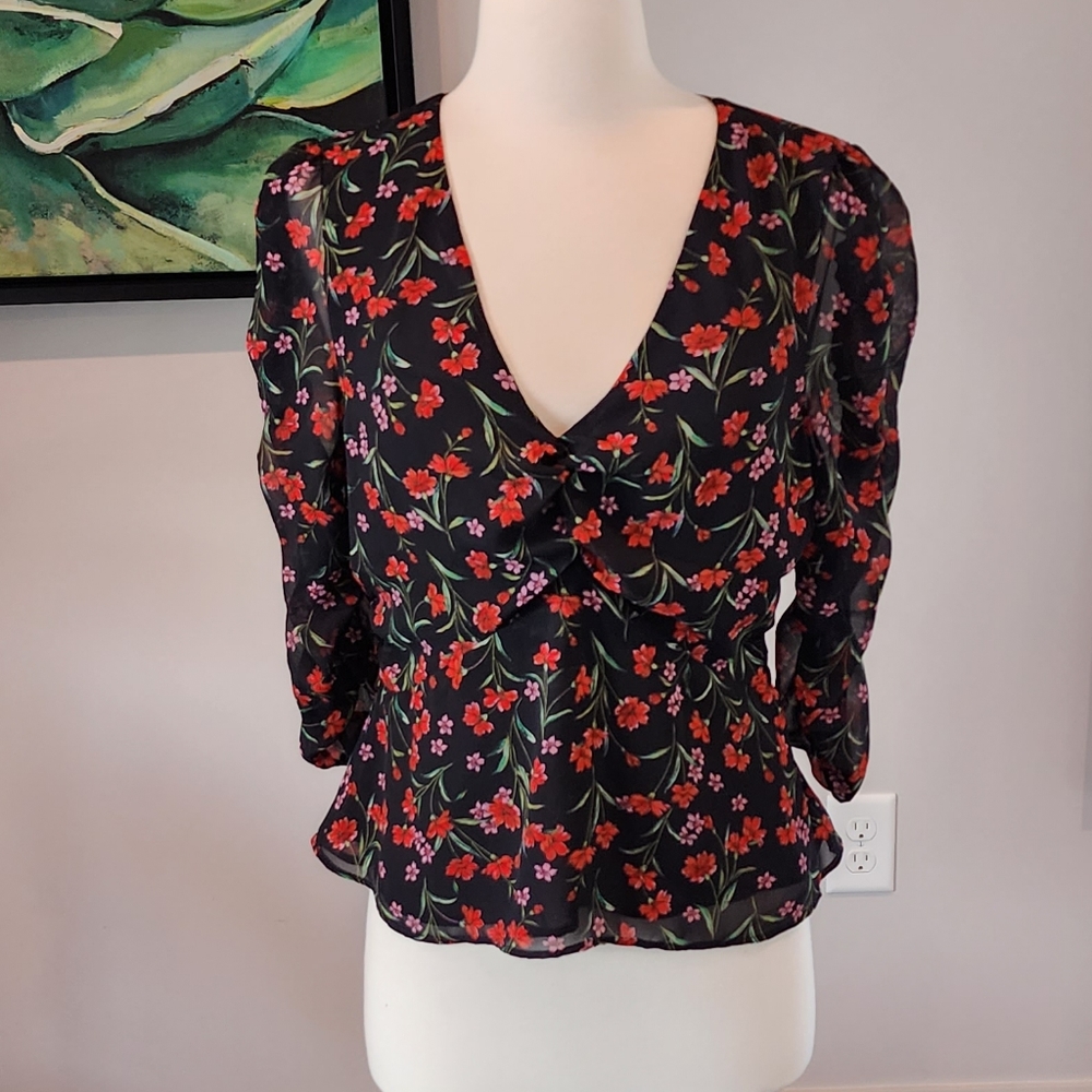 Banana republic fitted floral top